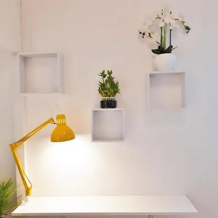 Apartment Bright Side