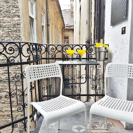 Bright Side Apartment